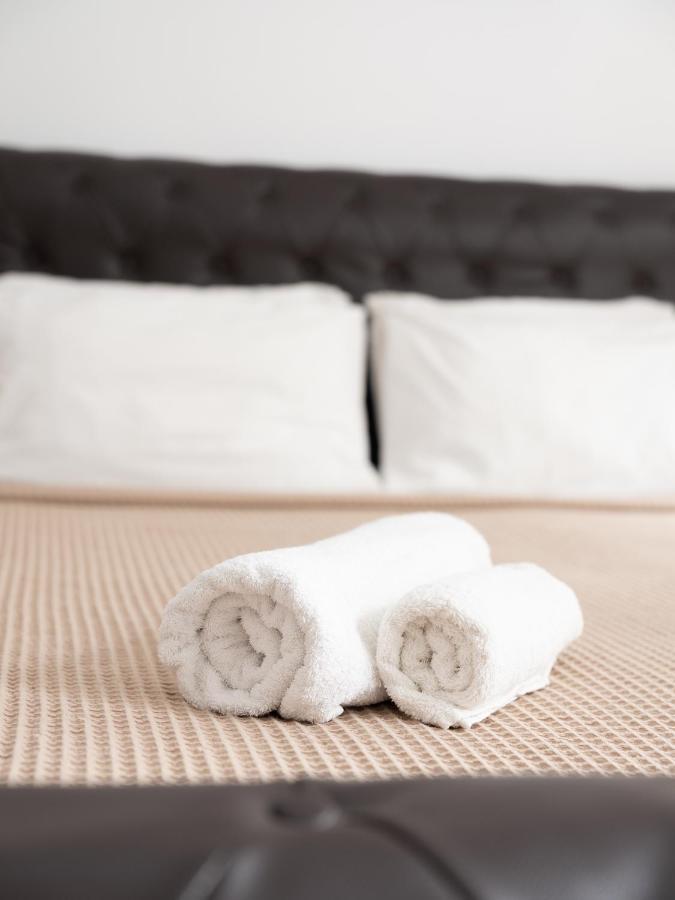 Palm House Near Heraklion Airport Ngoại thất bức ảnh
